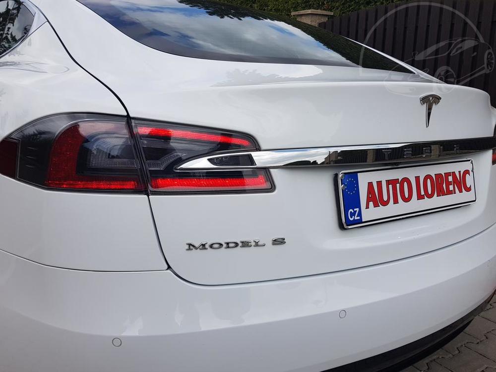 Tesla Model S 90D* 4x4, Nabjen zdarma