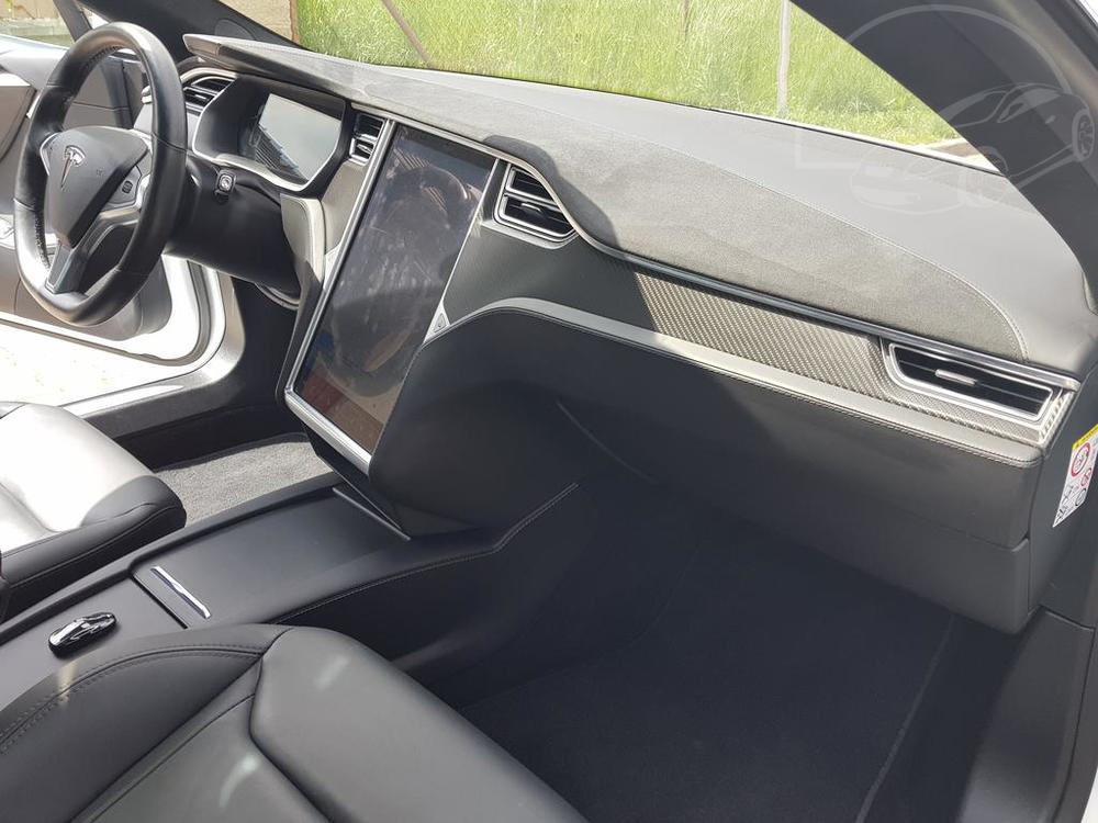 Tesla Model S 90D* 4x4, Nabjen zdarma