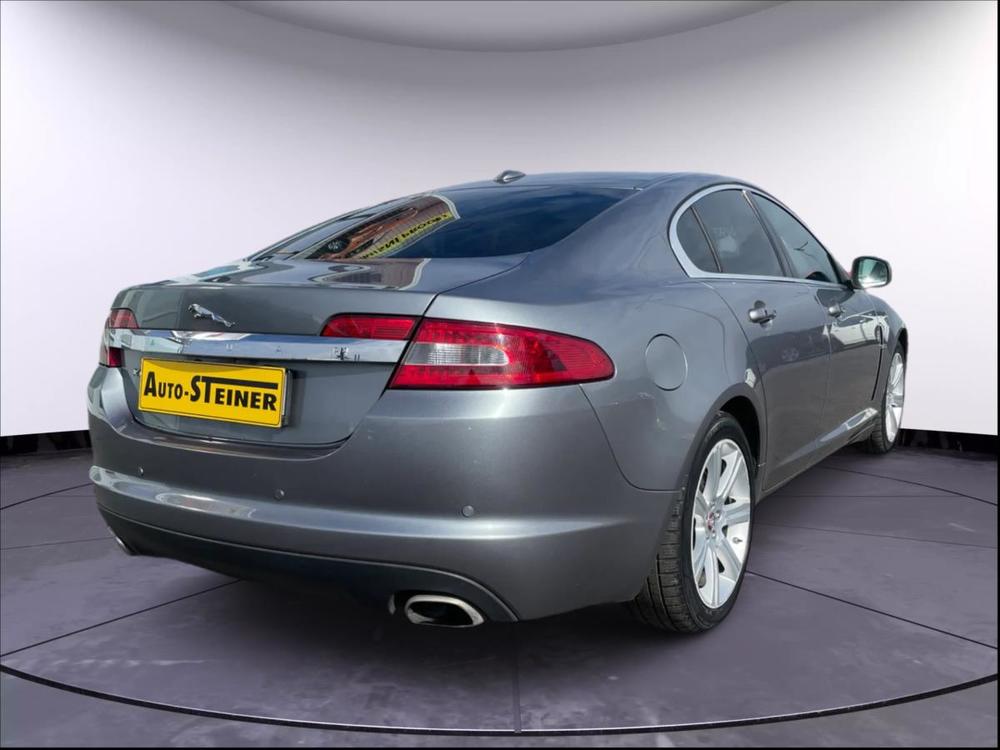 Jaguar XF 2,7 d V6 Luxury