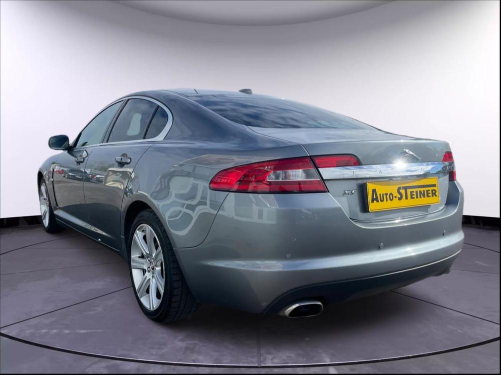 Jaguar XF 2,7 d V6 Luxury