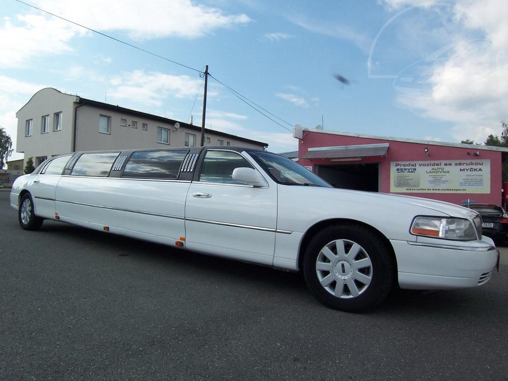 Prodm Lincoln Town Car limo 120 TIFANNY