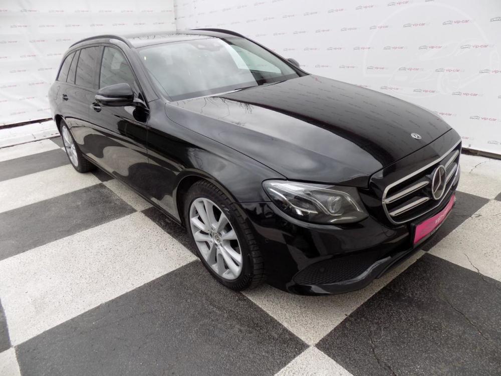 Mercedes-Benz E 220 d/Full-Led/DPH/