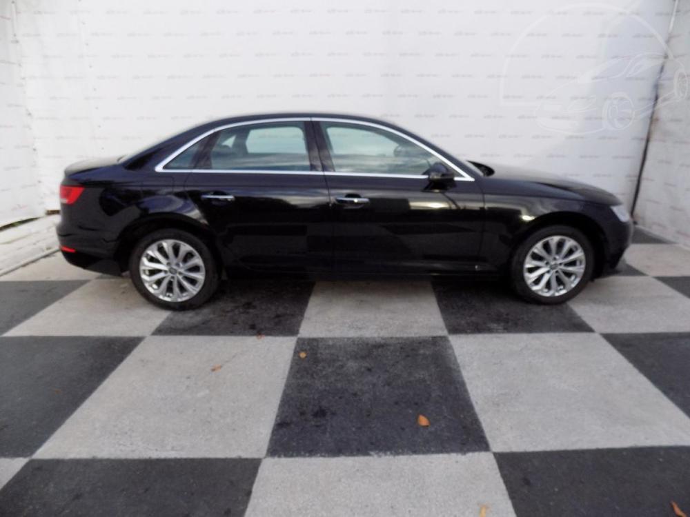 Audi A4 2.0TSi/Bi-xenon/manual/