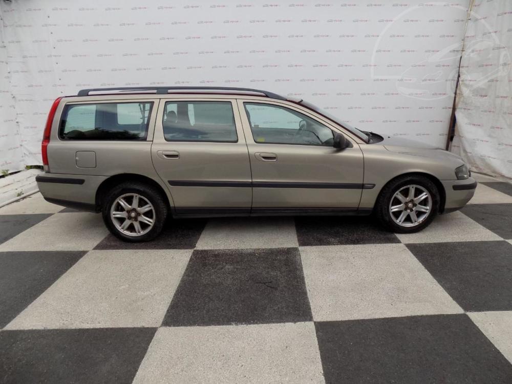 Volvo V70 2.4-D5/AWD/Automat/Xenony/