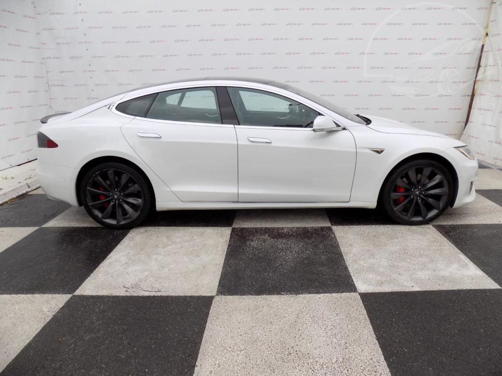 Tesla Model S P90D-780PS Nabjen zdarma