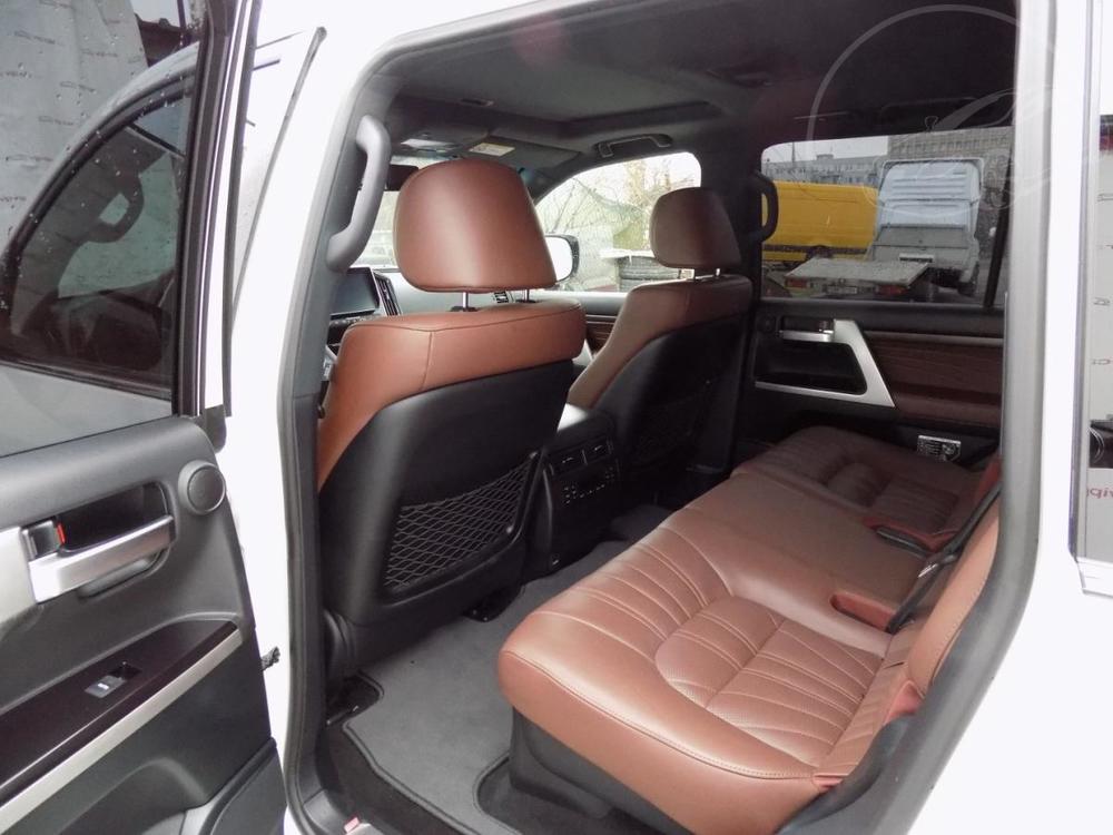 Toyota Land Cruiser 200/4.5/V8/Executive Lounge/