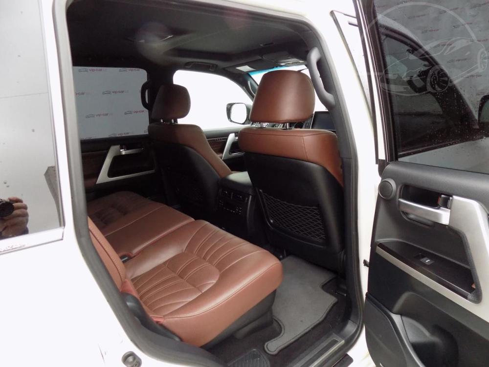 Toyota Land Cruiser 200/4.5/V8/Executive Lounge/