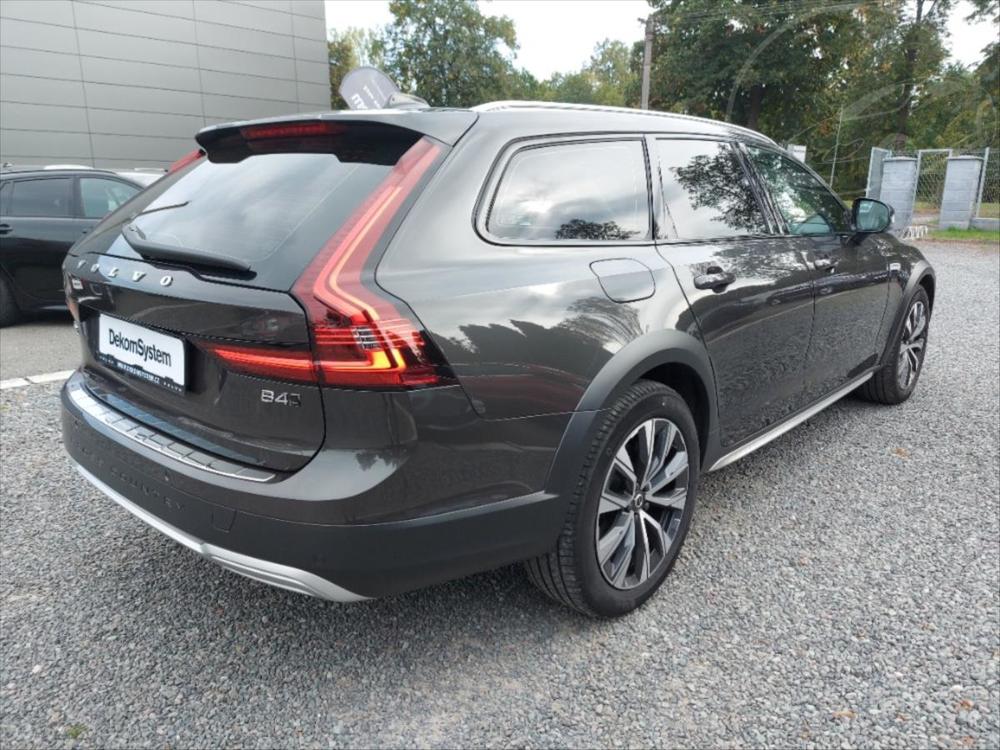 Volvo V90 2,0 B4 Cross Country AWD AUT