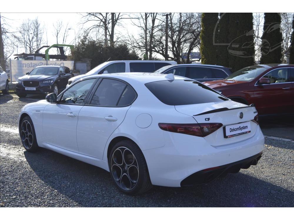 Alfa Romeo Giulia 2,0 280k AWD Veloce