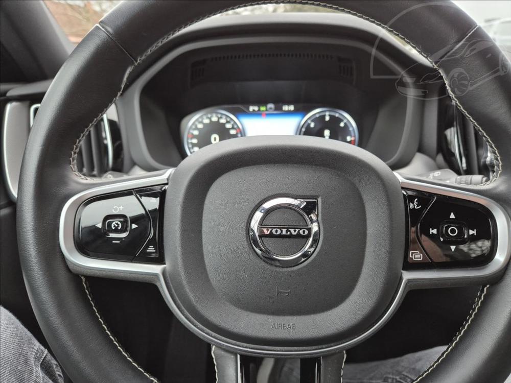 Volvo XC60 2,0 B4 AWD R-Design