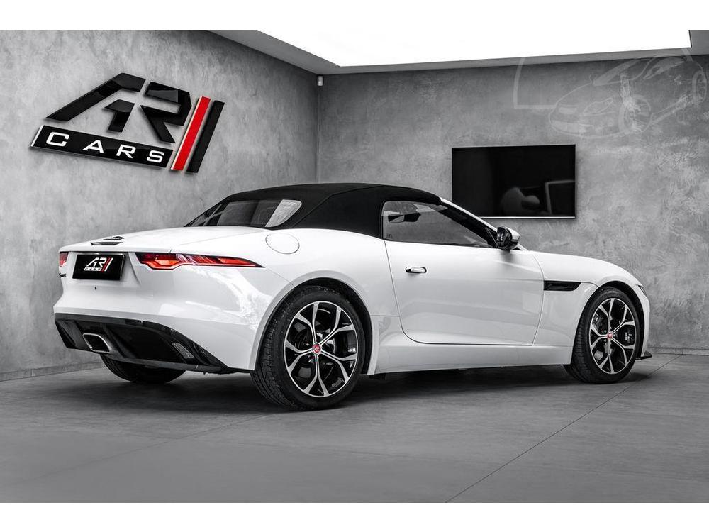 Jaguar F-Type 