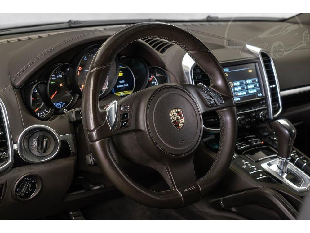 Porsche Cayenne S, PASM, keyless, PDLS, kamera