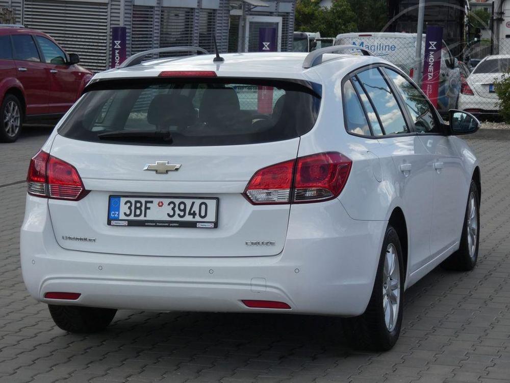 Chevrolet Cruze 1.7 CDTI 96kW combi ZRUKA 36M