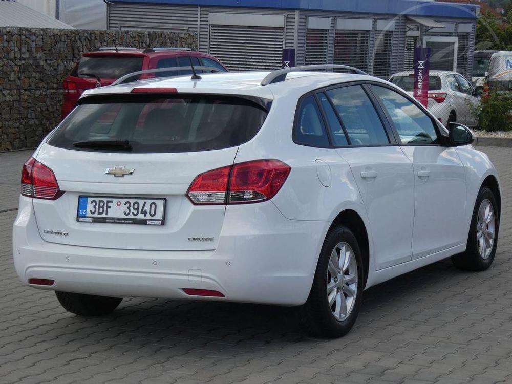 Chevrolet Cruze 1.7 CDTI 96kW combi ZRUKA 36M