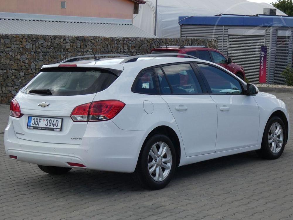 Chevrolet Cruze 1.7 CDTI 96kW combi ZRUKA 36M