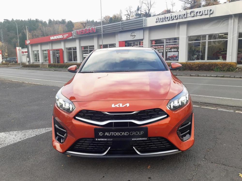 Kia ProCeed GT LINE PLUS 1.5 T-GDi MT