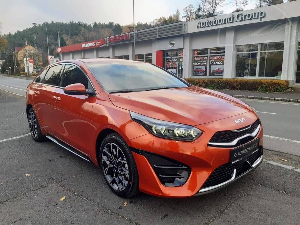 Kia ProCeed GT LINE PLUS 1.5 T-GDi MT