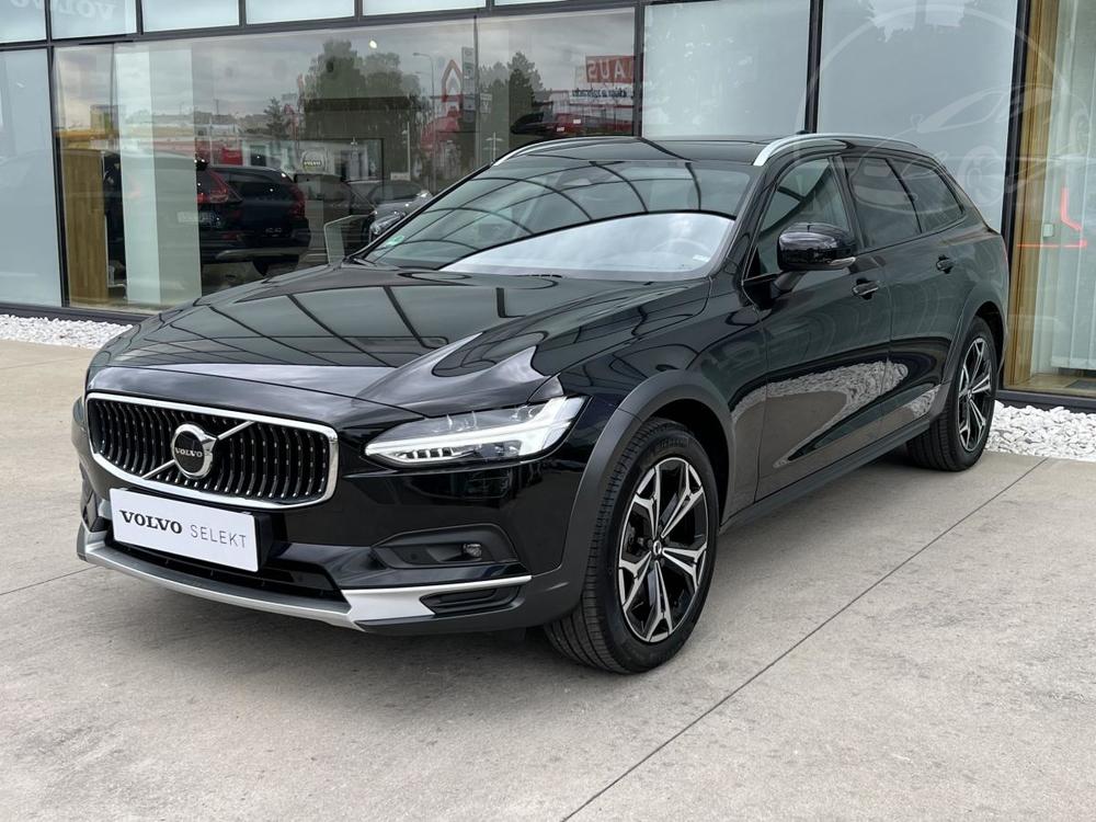 Prodm Volvo V90 CROSS COUNTRY B5 AWD Aut 1.maj