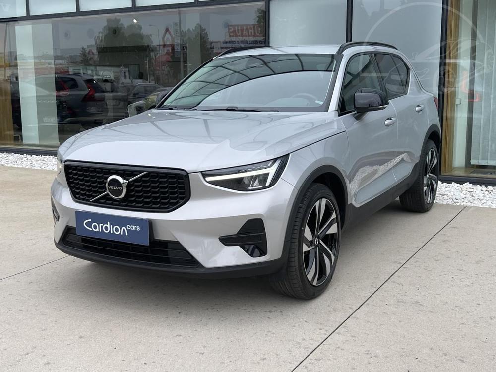 Prodm Volvo XC40 B4 PLUS DARK Aut 1.maj.