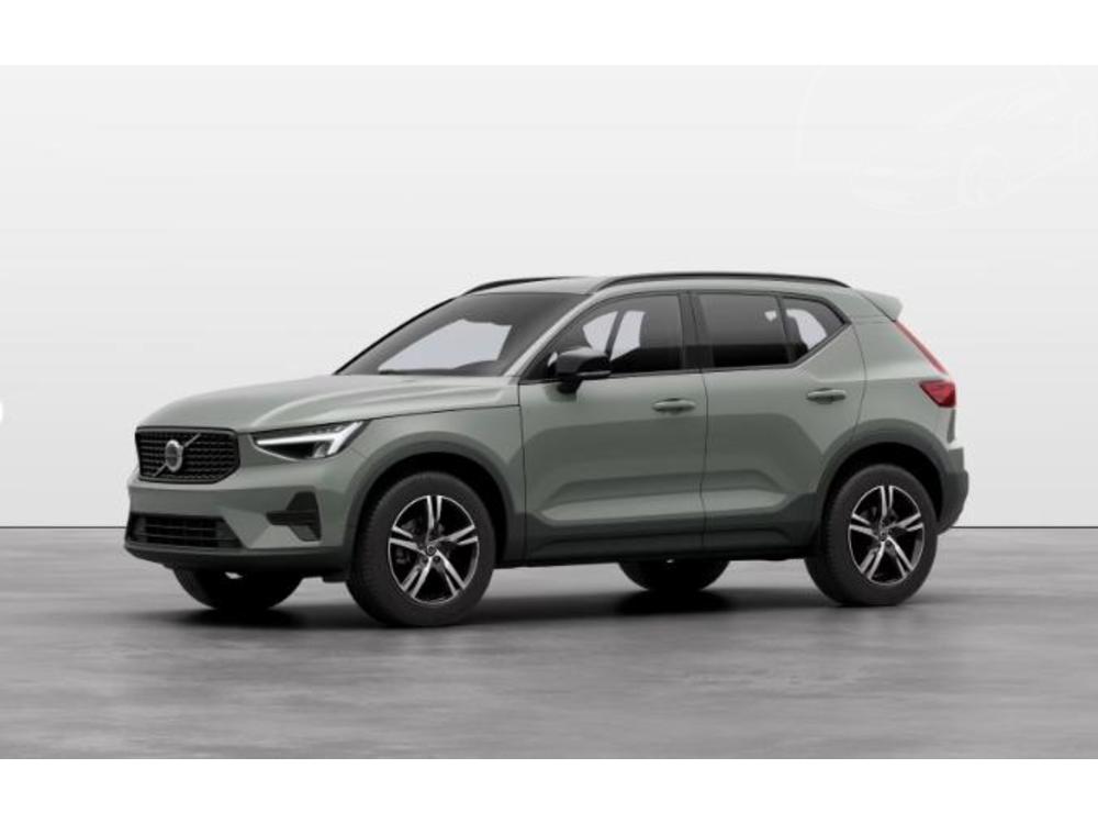 Volvo XC40 B3 AUT BLACK PLUS