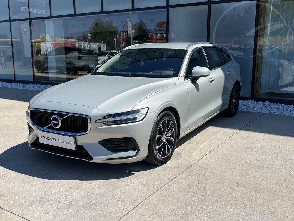 Volvo V60 D3 MOMENTUM Aut CZ