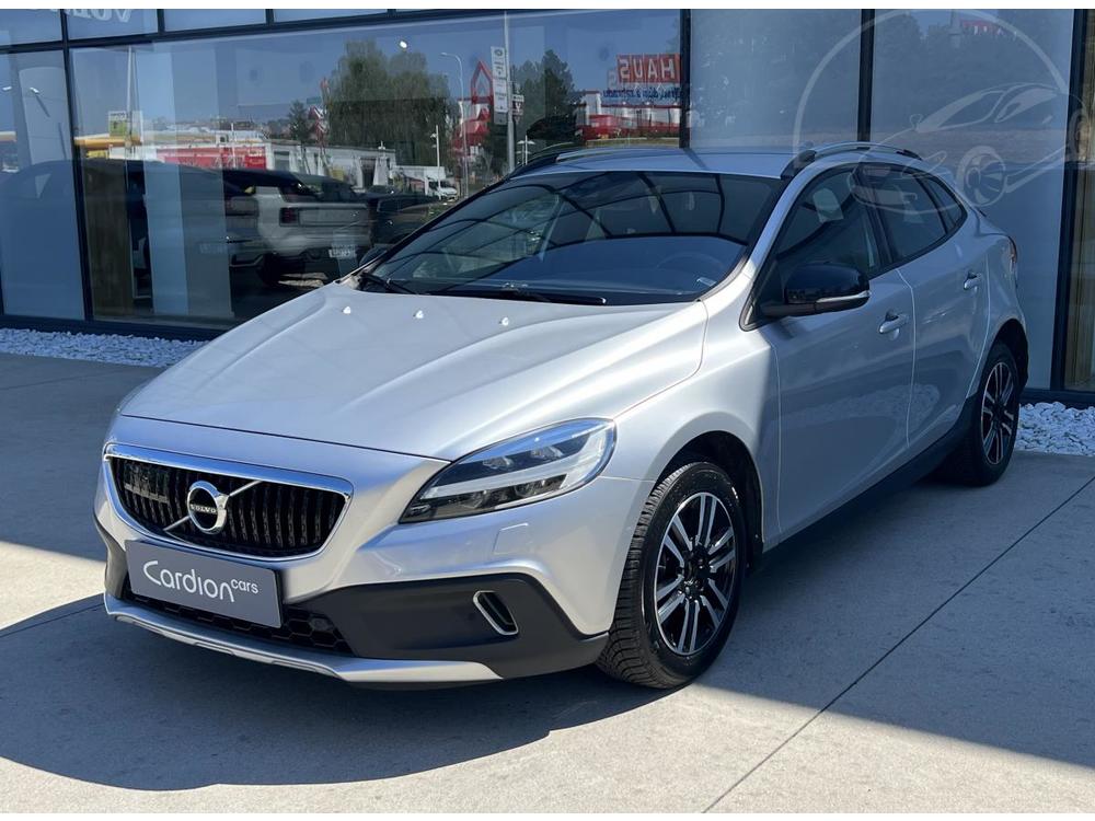 Prodm Volvo V40 CROSS COUNTRY D3 MOMENTUM