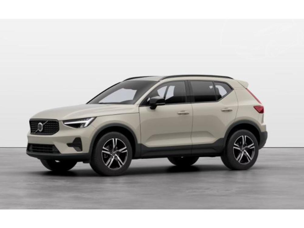 Prodm Volvo XC40 B4 AUT BLACK PLUS