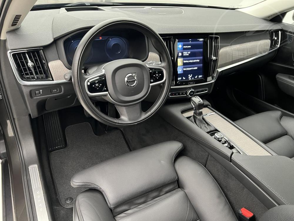 Volvo V90 CC D4 AWD AUT 1.maj.