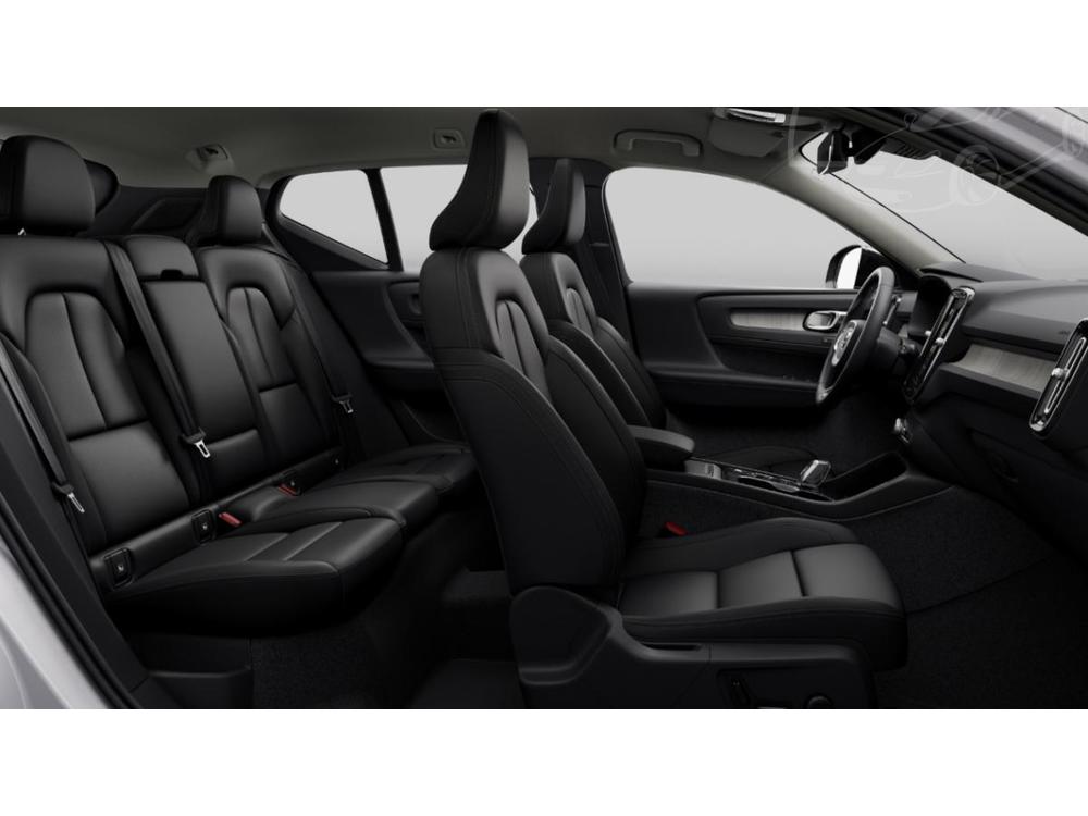 Volvo XC40 B4 AUT BLACK PLUS