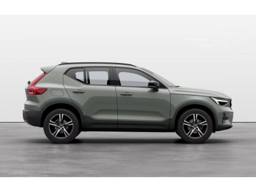 Volvo XC40 B3 AUT BLACK  PLUS