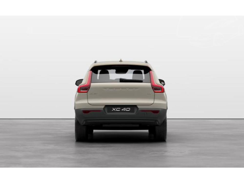 Volvo XC40 B4 AUT BLACK PLUS