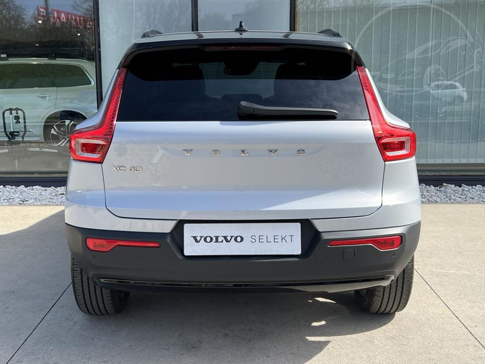 Volvo XC40 T4 RECHARGE R-DESIGN Aut 1.maj