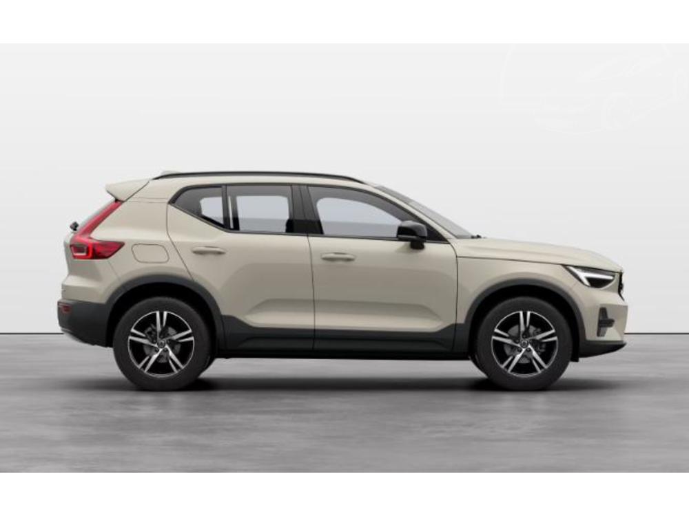 Volvo XC40 B4 AUT BLACK PLUS