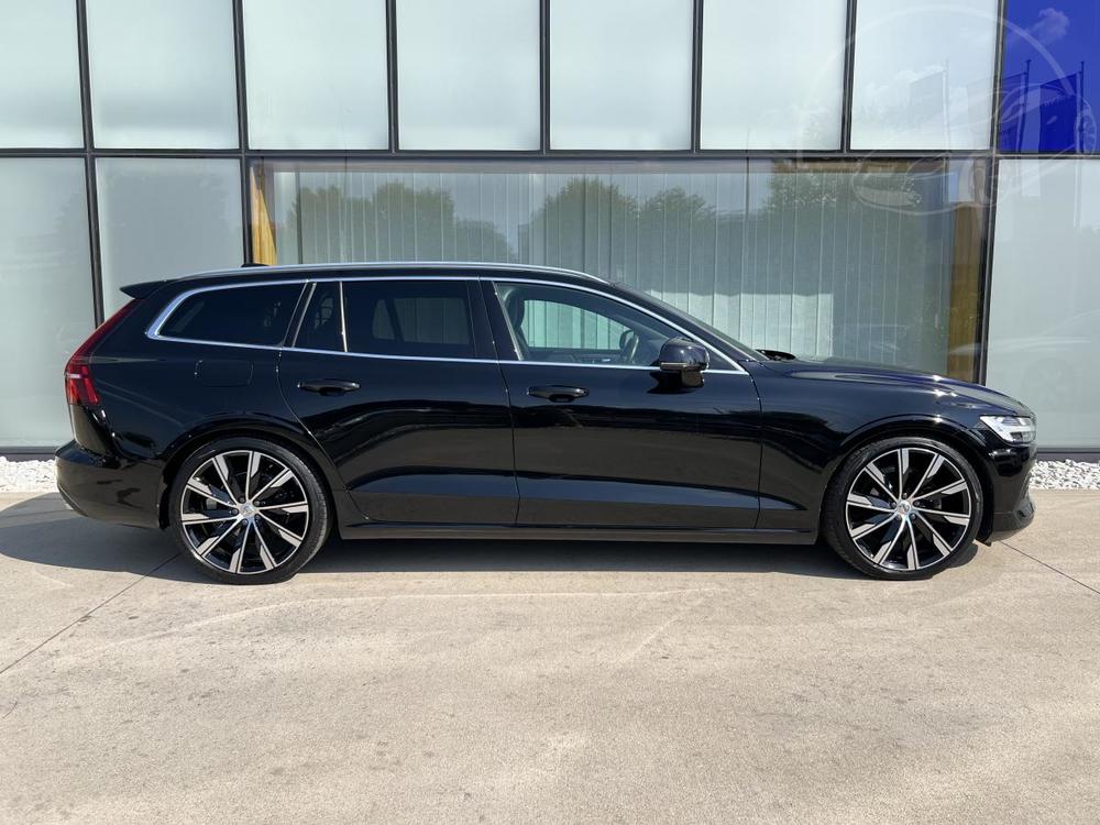 Volvo V60 D4 MOMENTUM