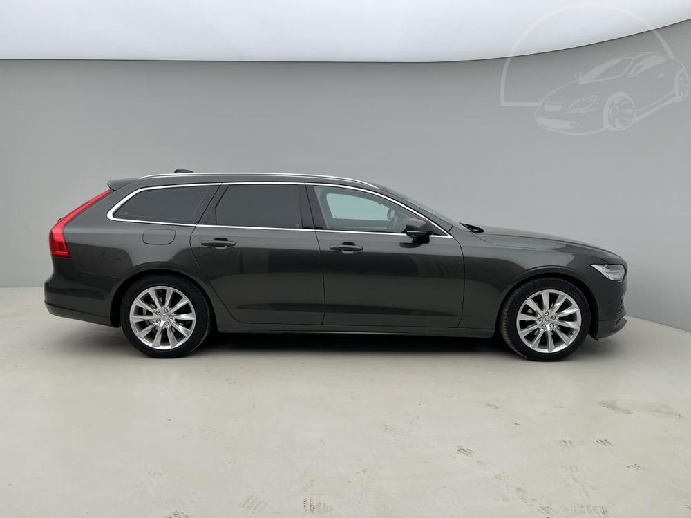 Volvo V90 D4 MOMENTUM Aut