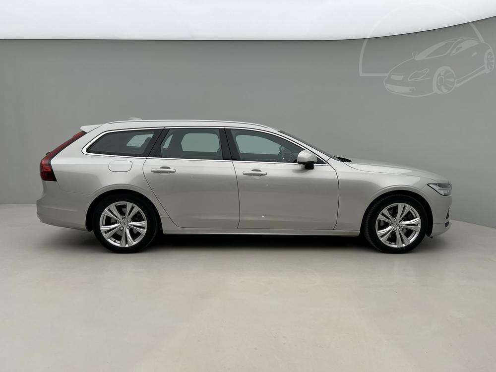 Volvo V90 B4 MOMENTUM Aut 1.maj.