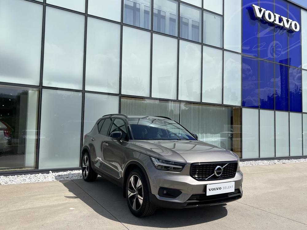 Volvo XC40 T4 RECHARGE R-DESIGN Aut 1.maj