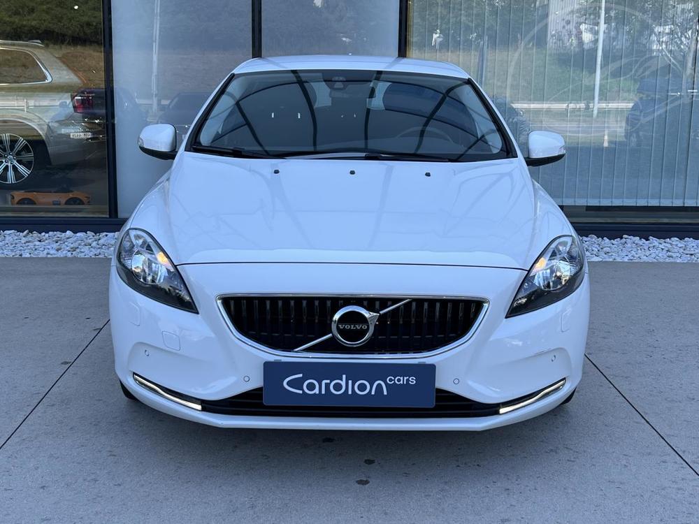 Volvo V40 D2 NEZ. TOPEN