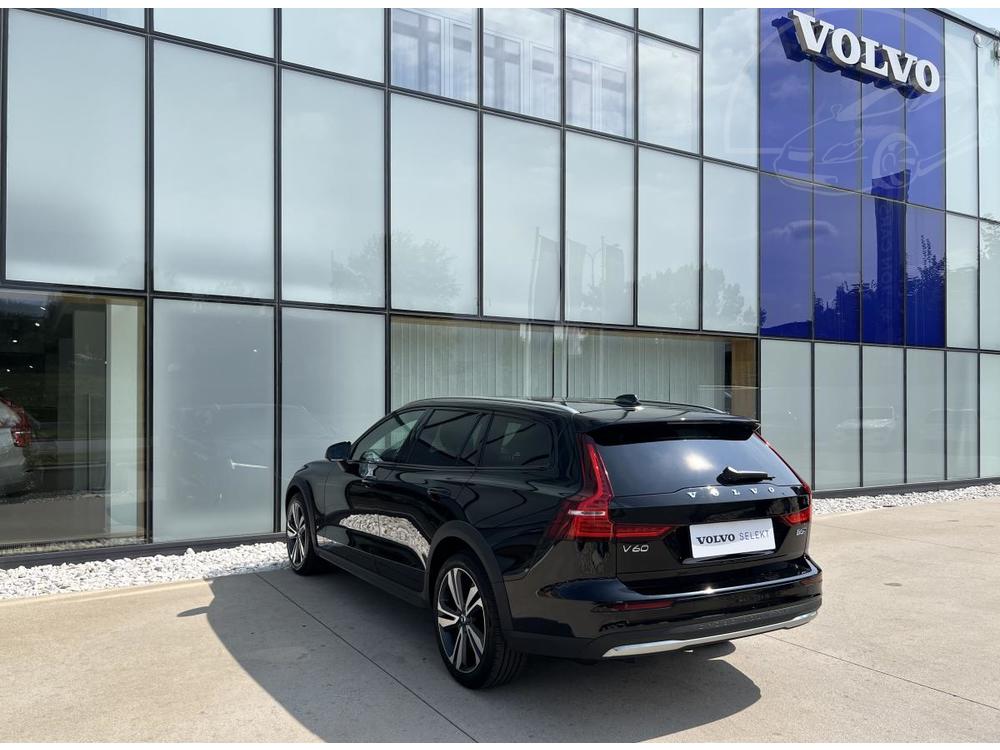 Volvo V60 CROSS COUNTRY B5 AWD Aut 1.maj