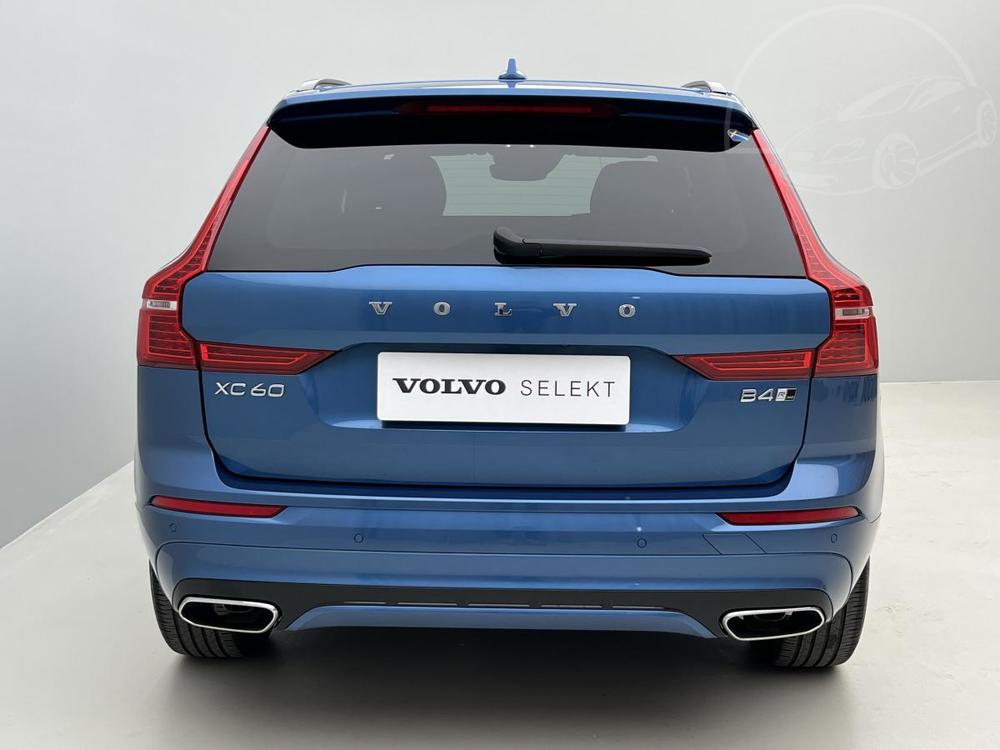 Volvo XC60 B4 AWD R-DESIGN AUT CZ