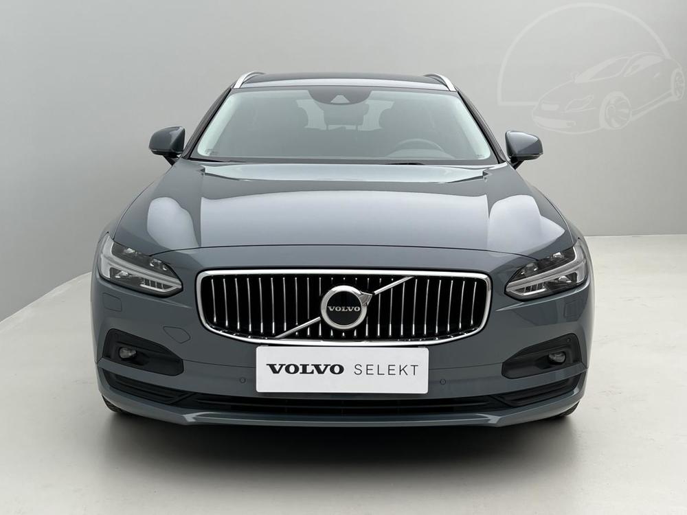 Volvo V90 B4 MOMENTUM AUT 1.maj.