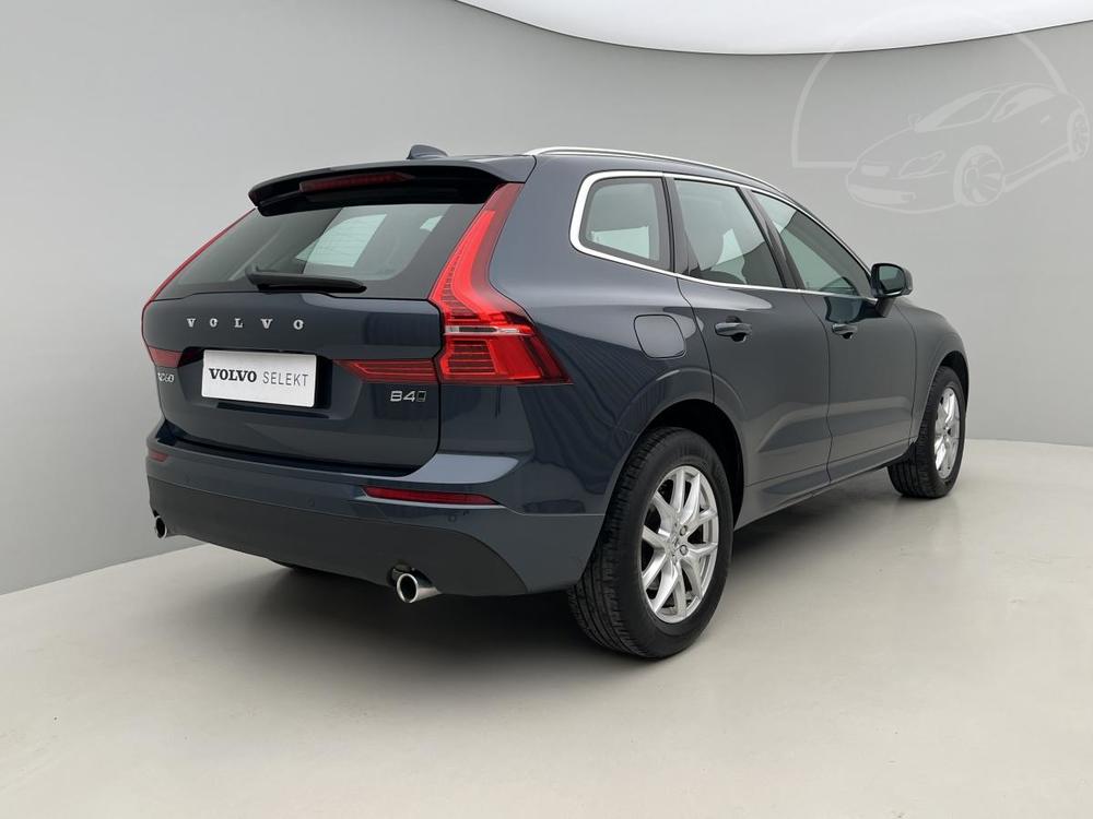 Volvo XC60 B4 AWD MOMENTUM AUT 1.maj.