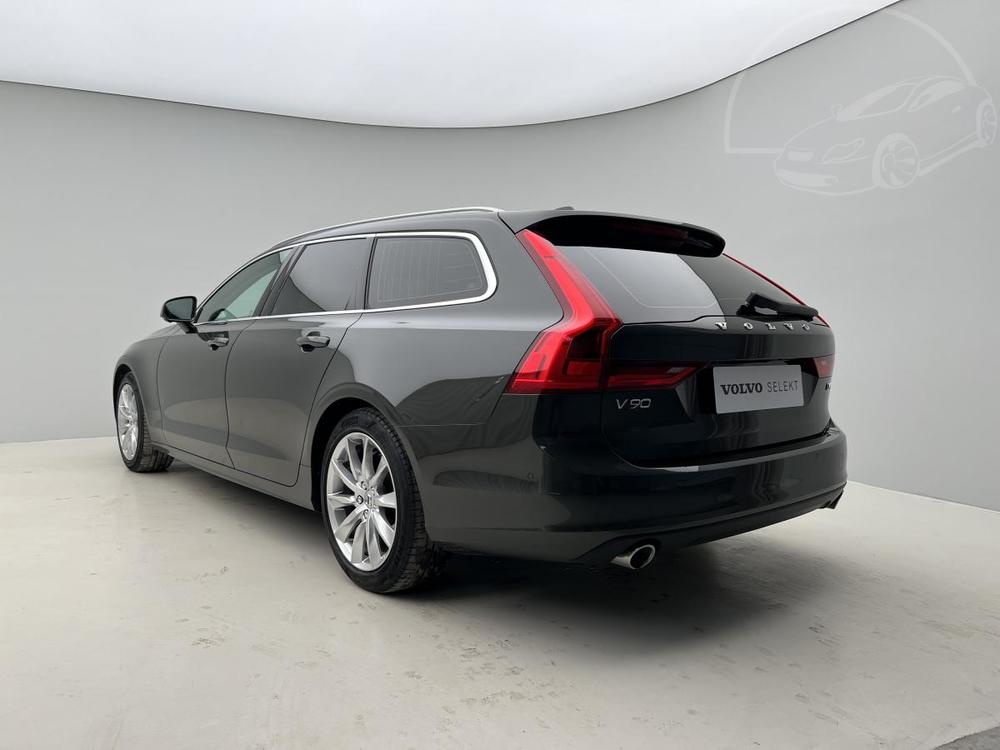 Volvo V90 D4 MOMENTUM Aut