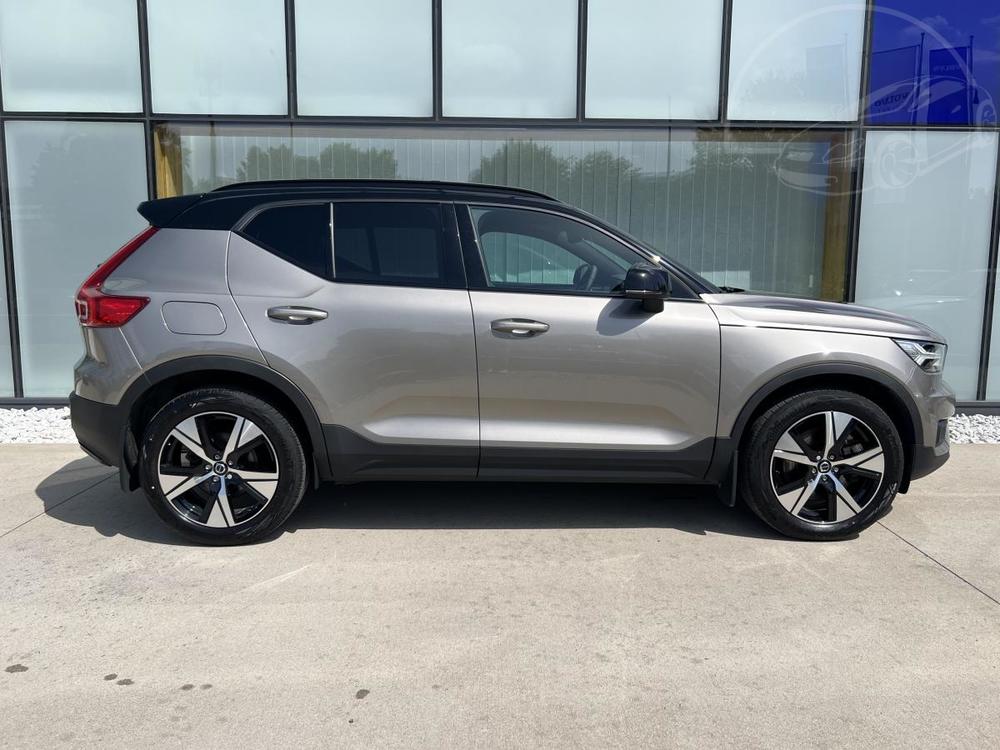 Volvo XC40 T4 RECHARGE R-DESIGN Aut 1.maj