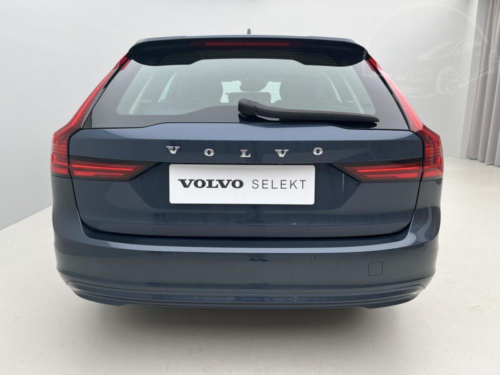 Volvo V90 B4 MOMENTUM AUT 1.maj.