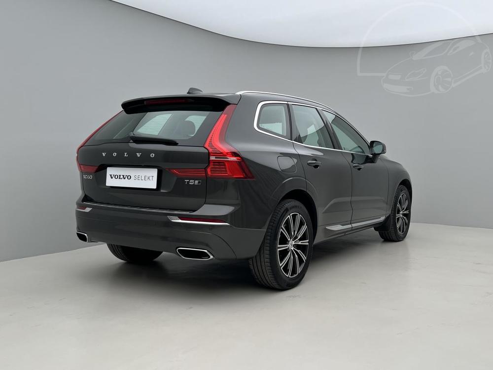 Volvo XC60 T5 AWD INSCRIPTION AUT CZ