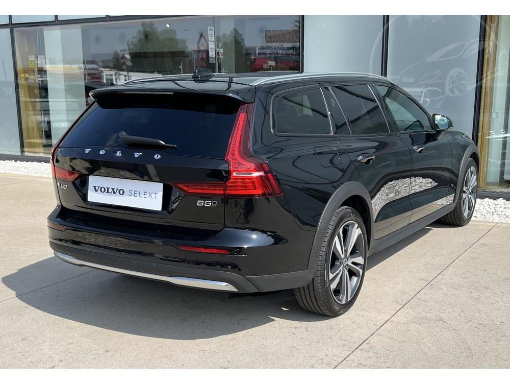 Volvo V60 CROSS COUNTRY B5 AWD Aut 1.maj