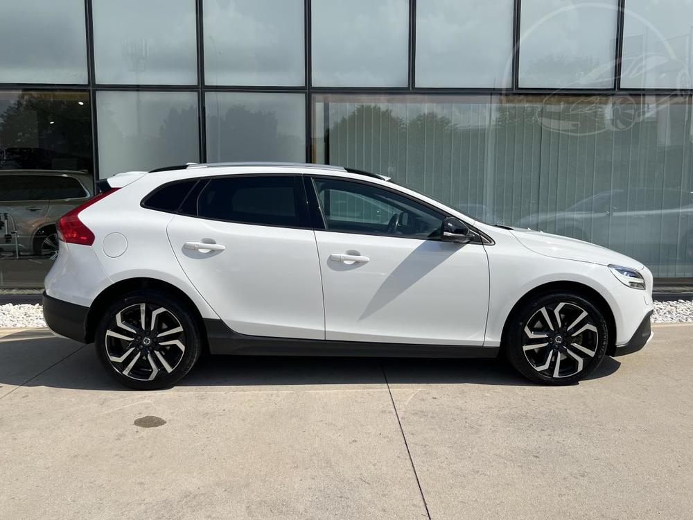 Volvo V40 CROSS COUNTRY D4 POLESTAR Aut