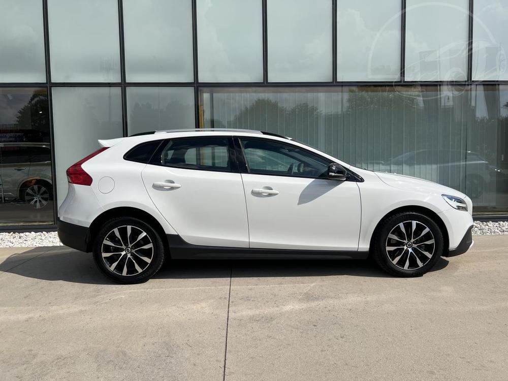 Volvo V40 CC D3 DYNAMIC EDITION AUT