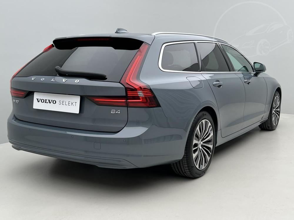 Volvo V90 B4 MOMENTUM AUT 1.maj.